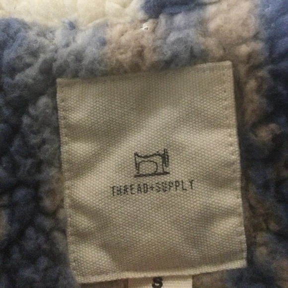 Cropped fluffy sweater - Picture 4 of 6